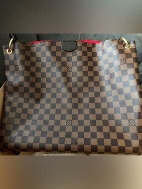 Louis Vuitton Graceful PM